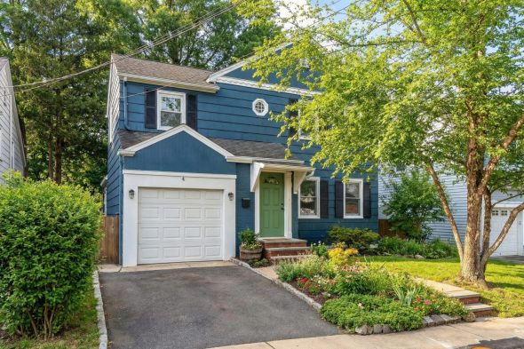4 Rynda Rd, Maplewood – UNDER CONTRACT!