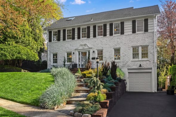 293 Western Drive South, South Orange – UNDER CONTRACT!