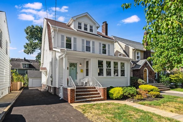 98 Midland Boulevard, Maplewood – UNDER CONTRACT!
